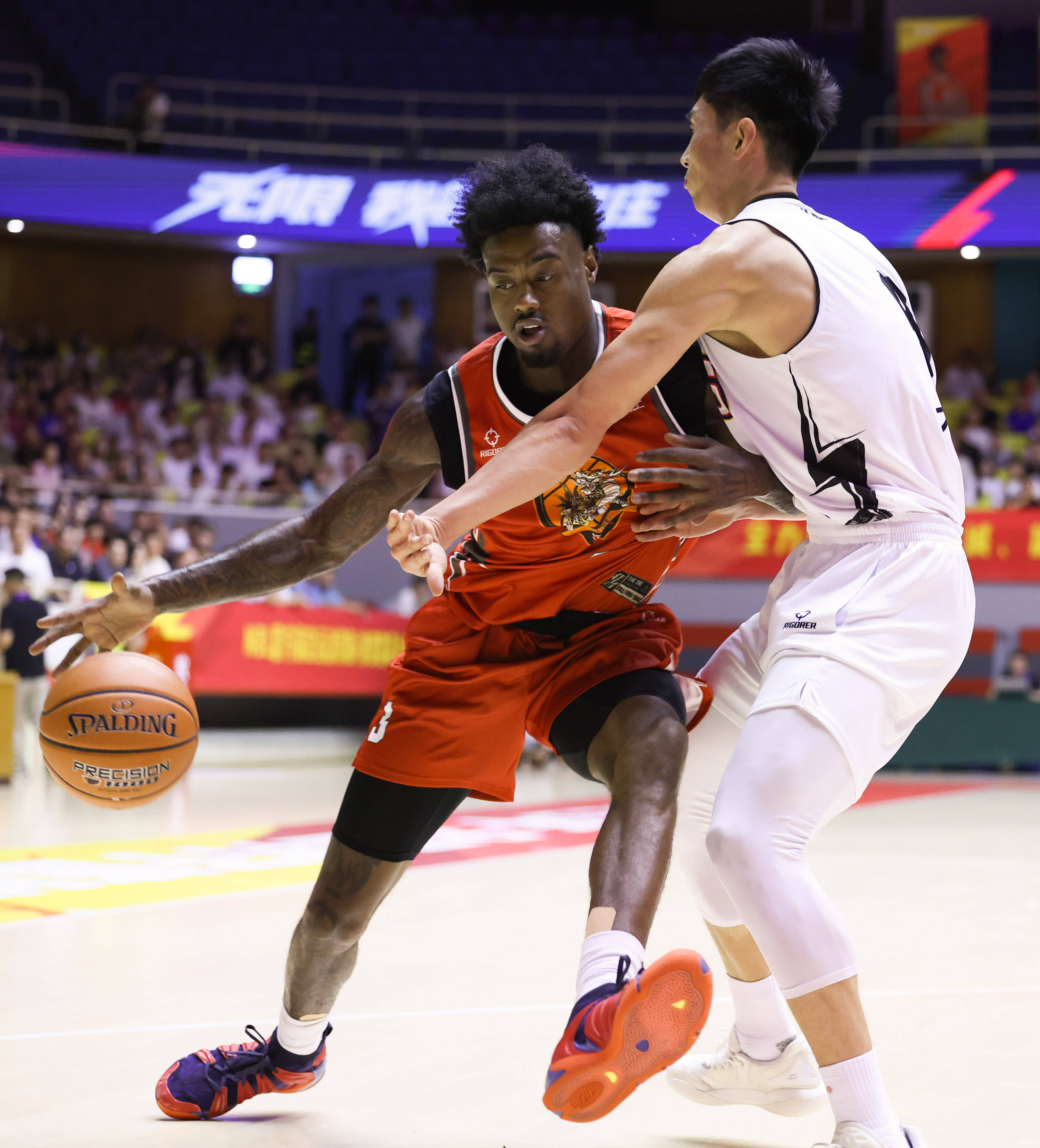 开云体育地址-男子篮球联赛改变赛制，引发球迷们热议的简单介绍