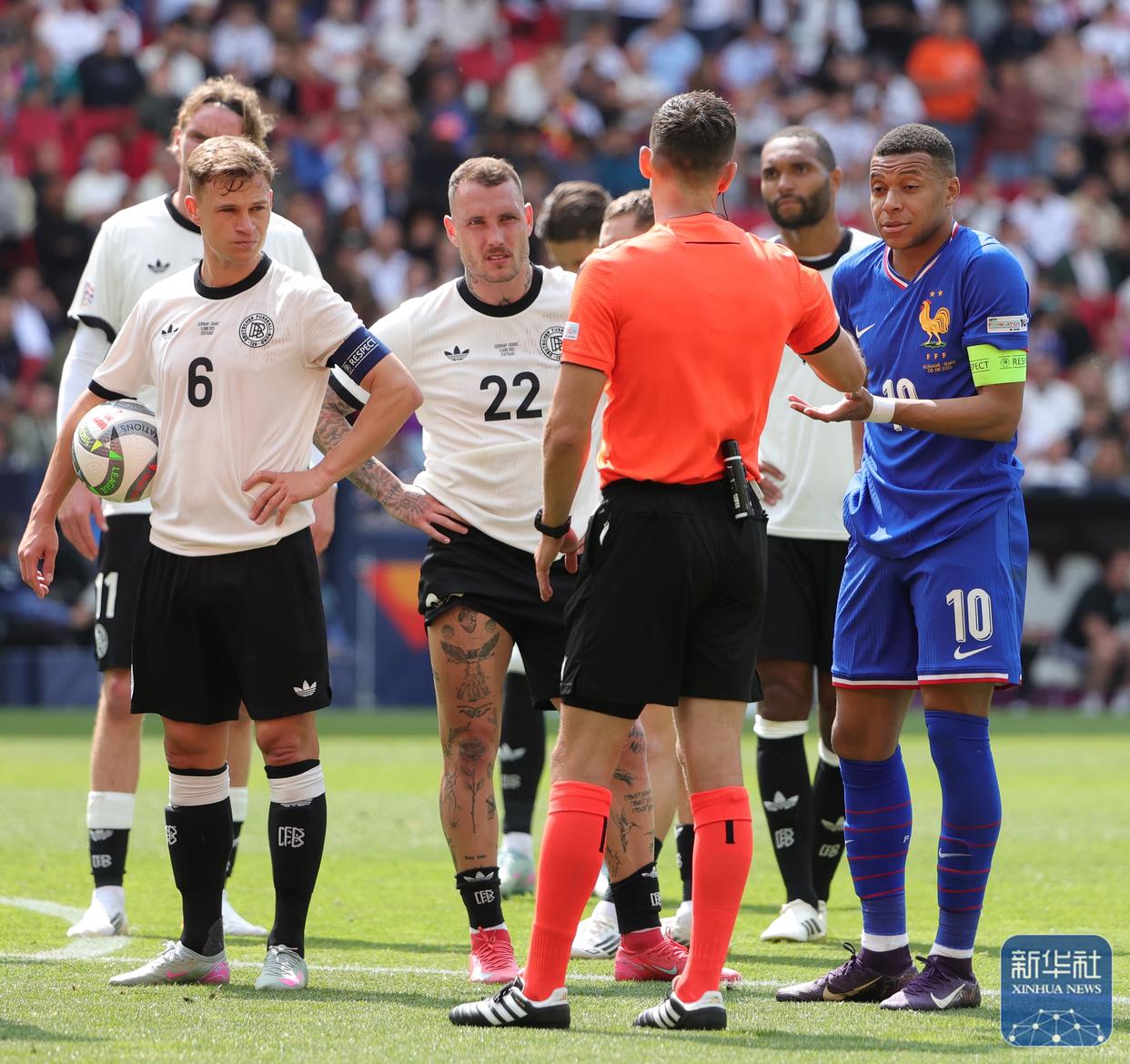 关于法国取得胜利,锁定欧洲杯参赛权!的信息 关于法国取得胜利,锁定欧洲杯参赛权!的信息