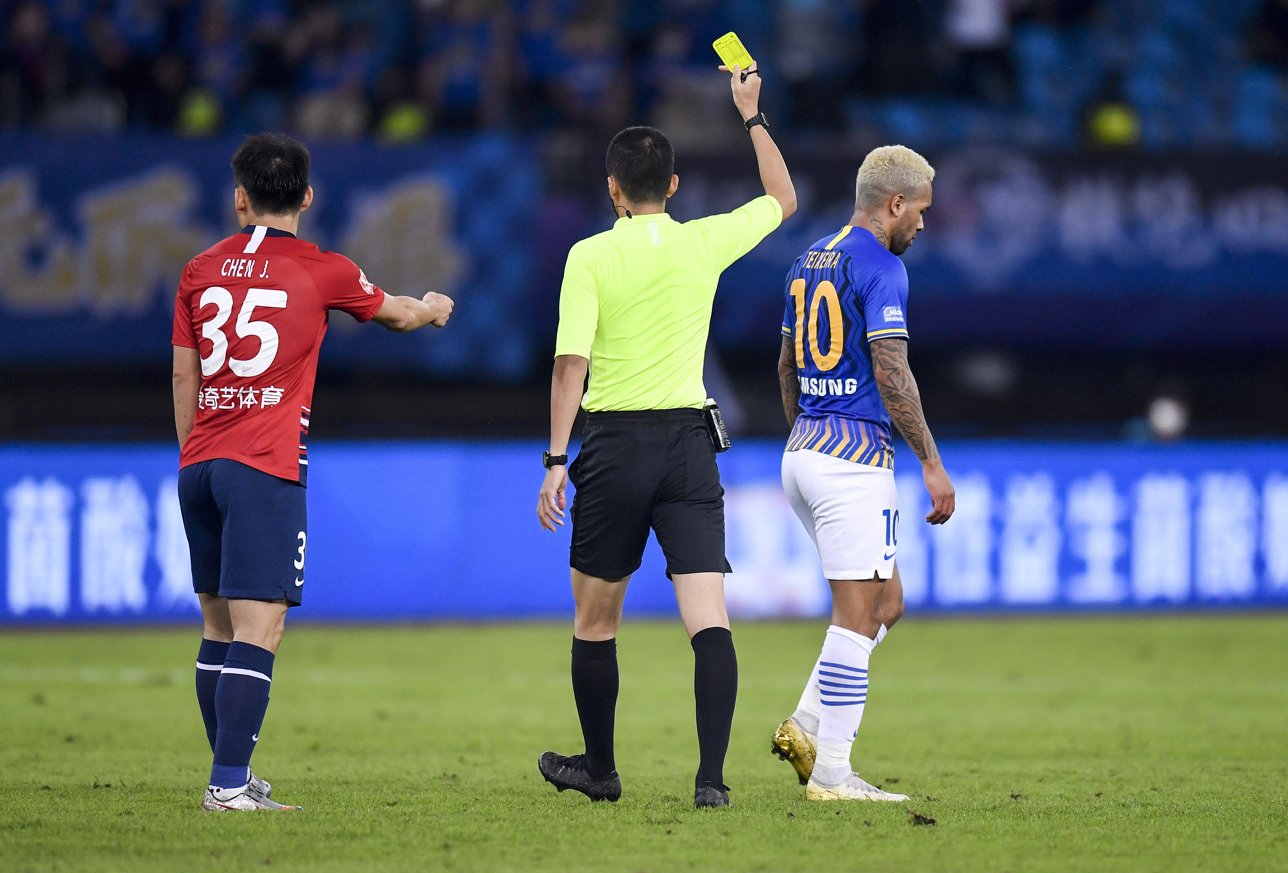 开云体育官网入口-江苏苏宁主场逆转重庆斯威，豪取三分的简单介绍