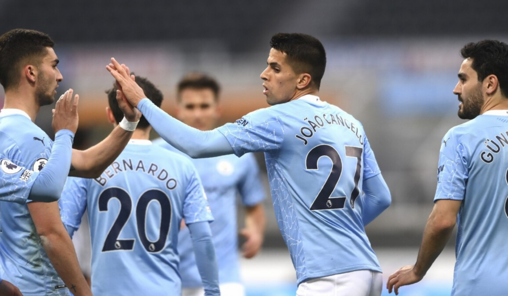 关于雷加利斯客场惊险逆转，全取三分的信息